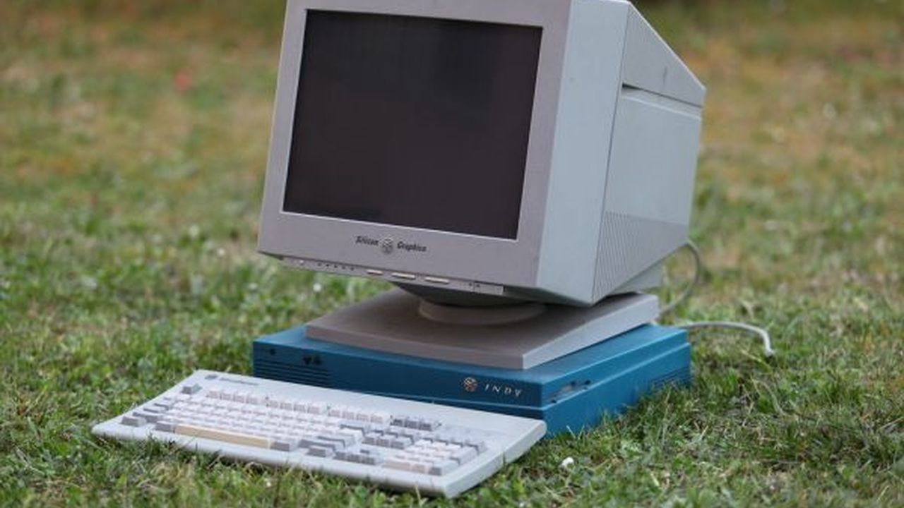 開發工具 相關配圖：SGI Indy :: Retrocomputing on the green br1dotcom 1993 indy retrocomputing retrocomputingonthegreen sgi sgiin…